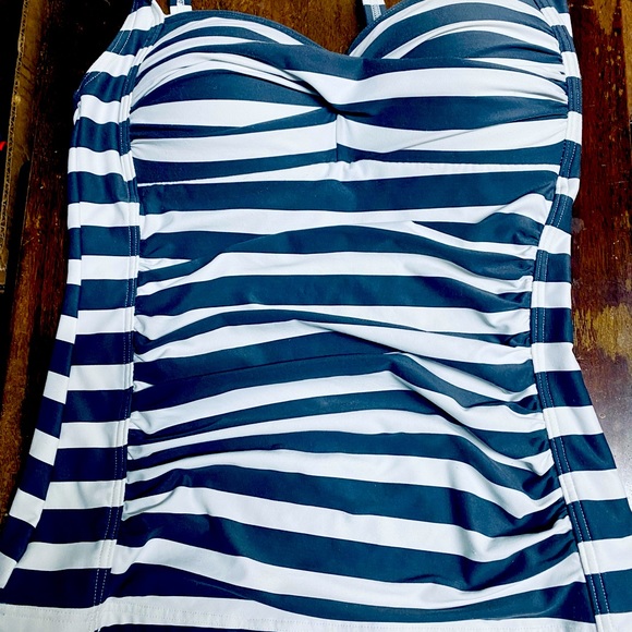nip tuck Swim Nip Tuck Swim Tankini Size 8 Poshmark